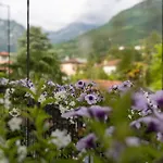 Apartmán Maji - Historic With Pool & Parking, 100m From Ferry & Train *