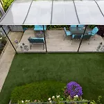 Maji - Historic With Pool & Parking, 100m From Ferry & Train Apartmán