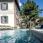 Maji - Historic With Pool & Parking, 100m From Ferry & Train Apartmán Mandello del Lario